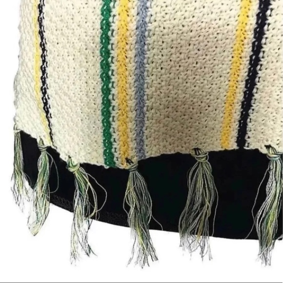 Super cute knit cami with fringe - Picture 9 of 11